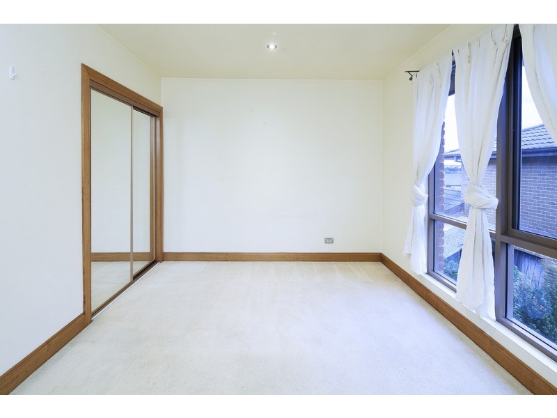 3 Granton Avenue, Endeavour Hills VIC 3802