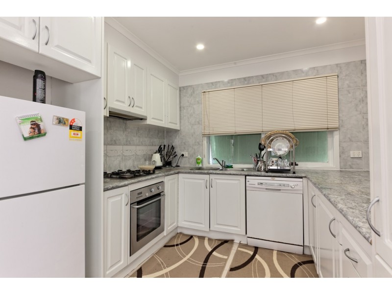 1/20 Louis Street, Doveton VIC 3177