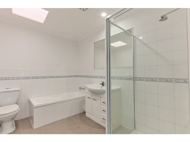 1/20 Louis Street, Doveton VIC 3177