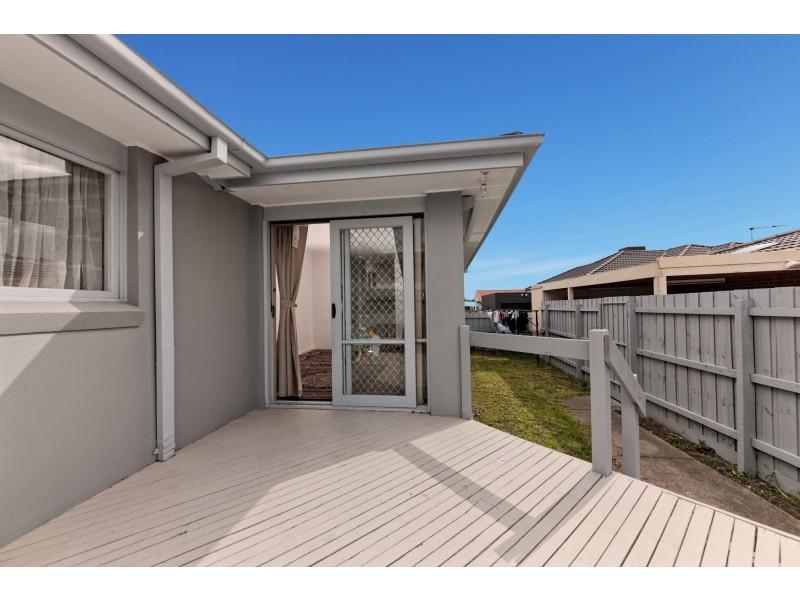 1/20 Louis Street, Doveton VIC 3177