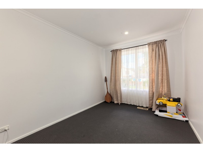 1/20 Louis Street, Doveton VIC 3177