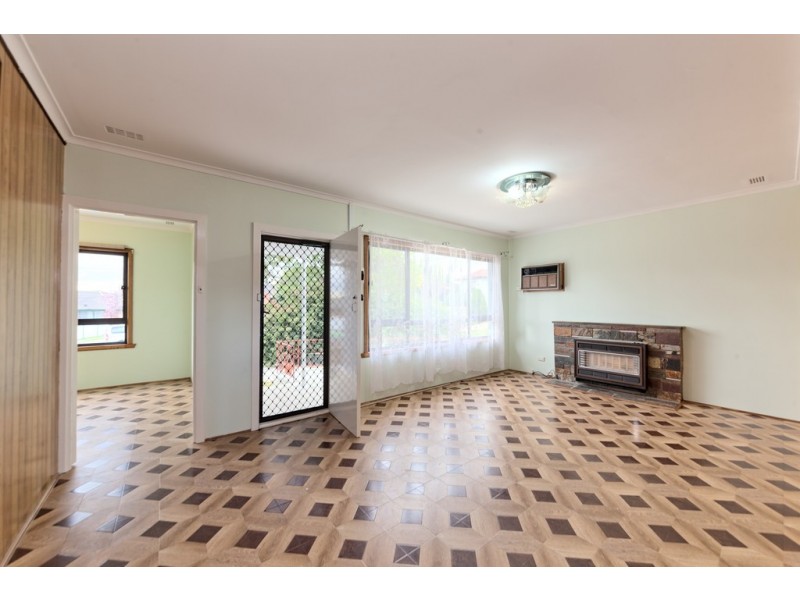 1/3 Blossom Drive, Doveton VIC 3177