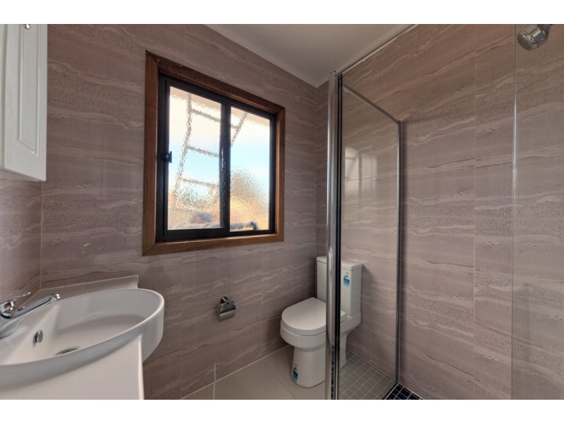 1/3 Blossom Drive, Doveton VIC 3177