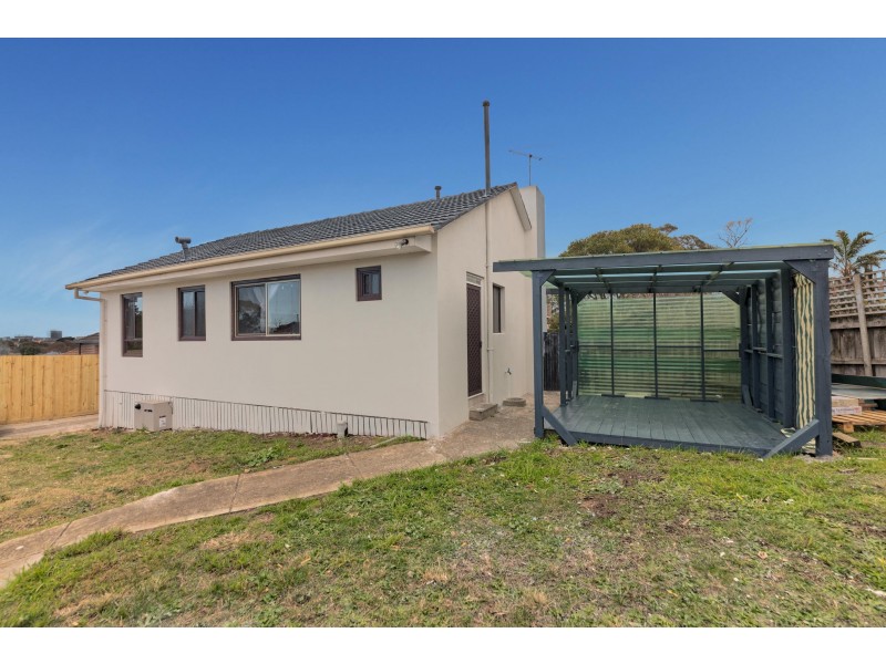 1/3 Blossom Drive, Doveton VIC 3177