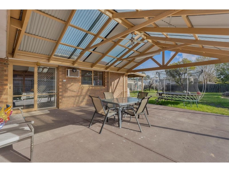 20 Lorraine Court, Pakenham VIC 3810