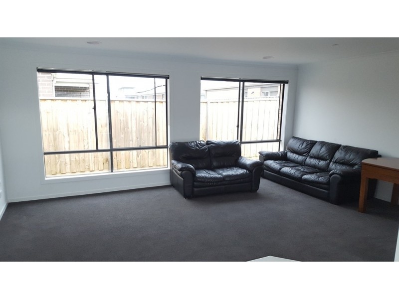 27 Leyland Drive, Narre Warren South VIC 3805