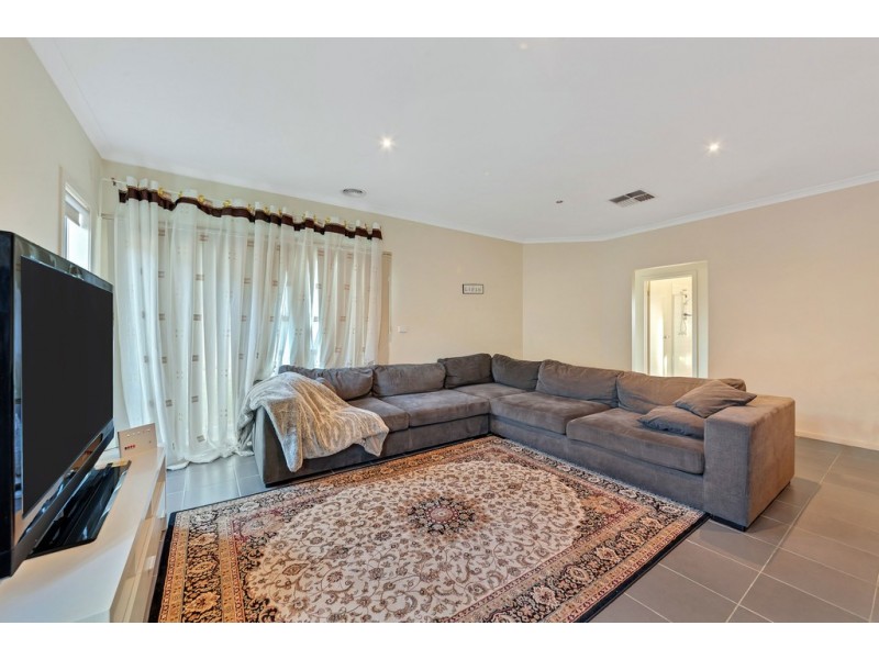 45 Starling Ave, Tarneit VIC 3029
