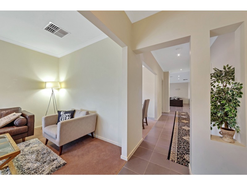 45 Starling Ave, Tarneit VIC 3029