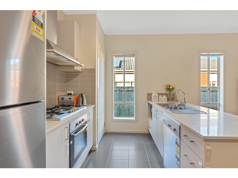 45 Starling Ave, Tarneit VIC 3029