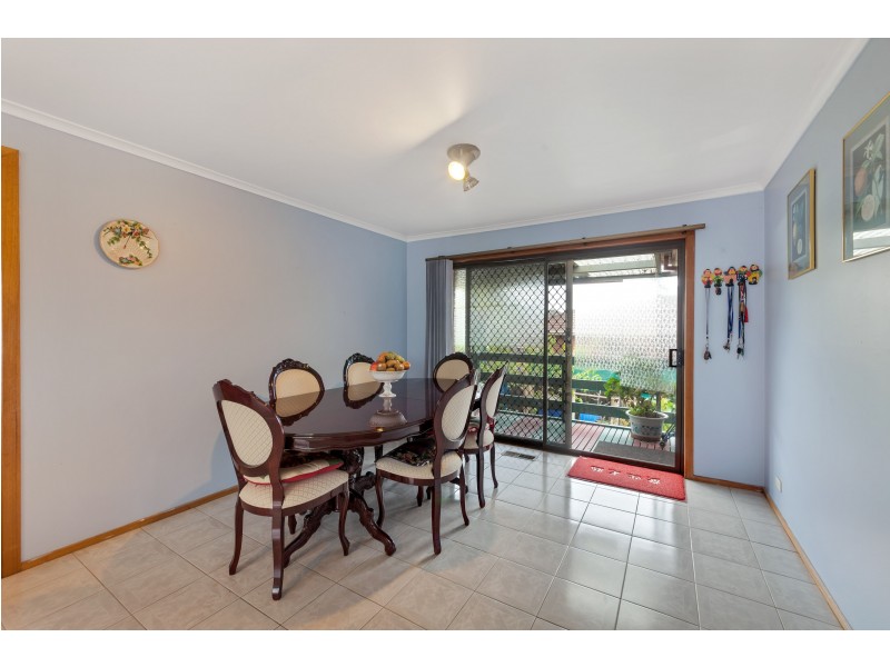 62 Georgette Crescent, Endeavour Hills VIC 3802