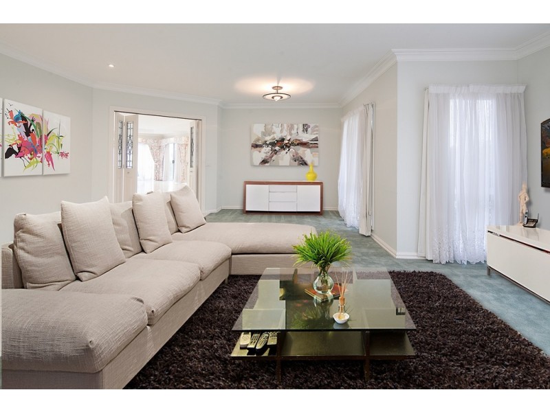 13 Renee Avenue, Endeavour Hills VIC 3802