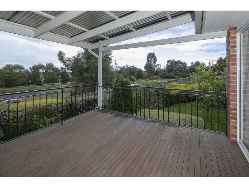 13 Renee Avenue, Endeavour Hills VIC 3802