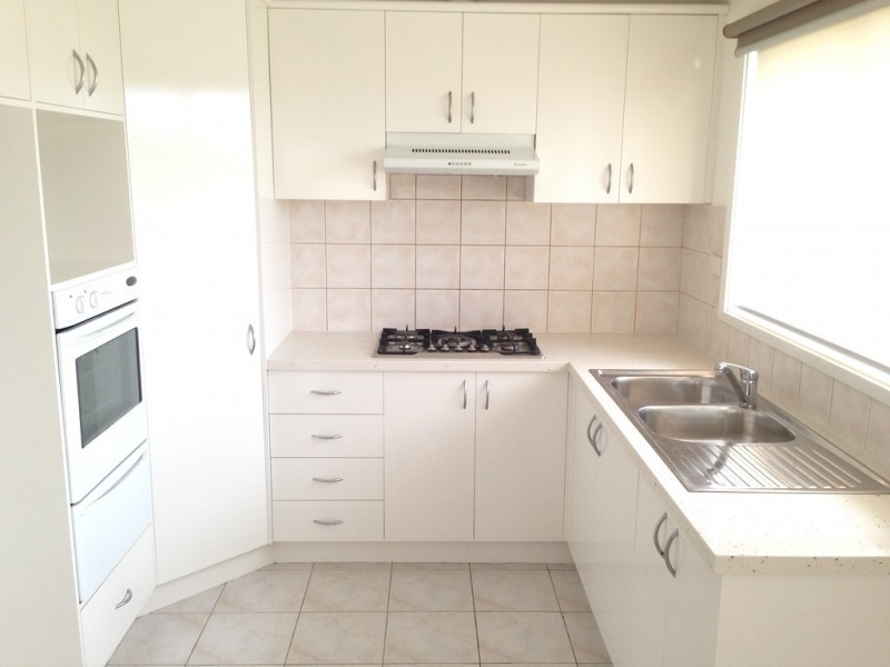 1/64 Therese Avenue, Mount Waverley VIC 3149