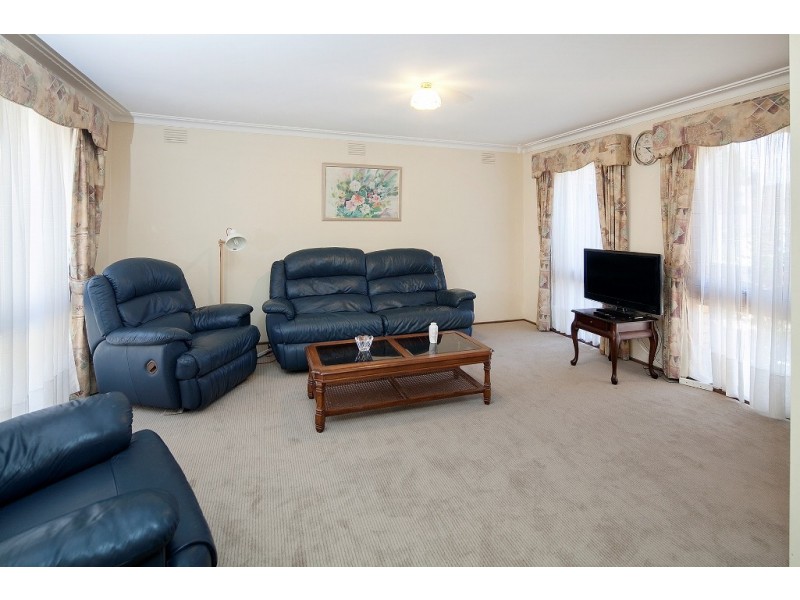 6 Primrose Hill Close, Endeavour Hills VIC 3802