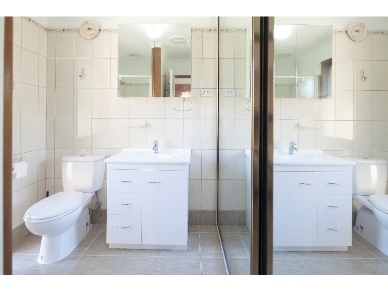 6 Primrose Hill Close, Endeavour Hills VIC 3802