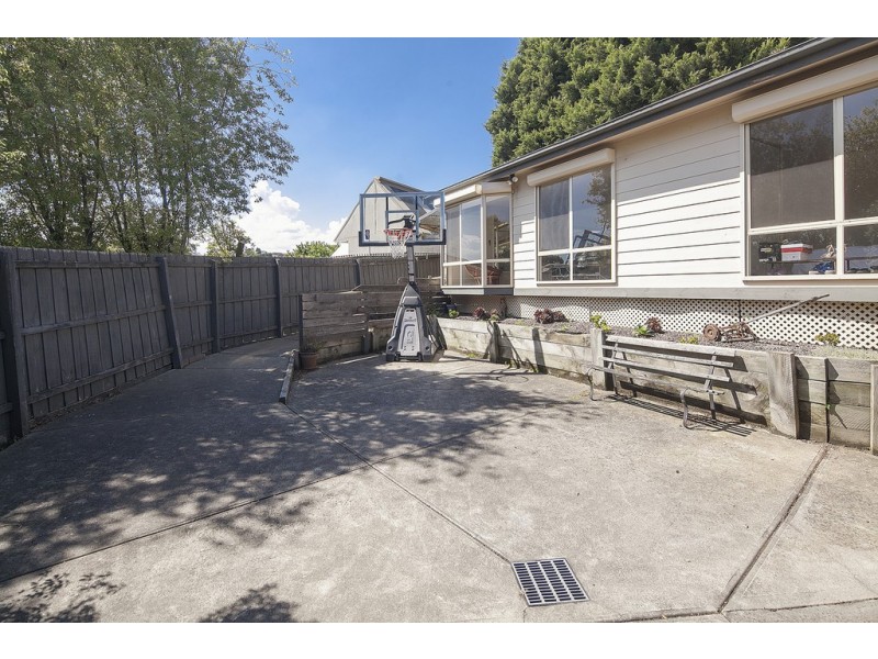 3 Collett Rise, Endeavour Hills VIC 3802