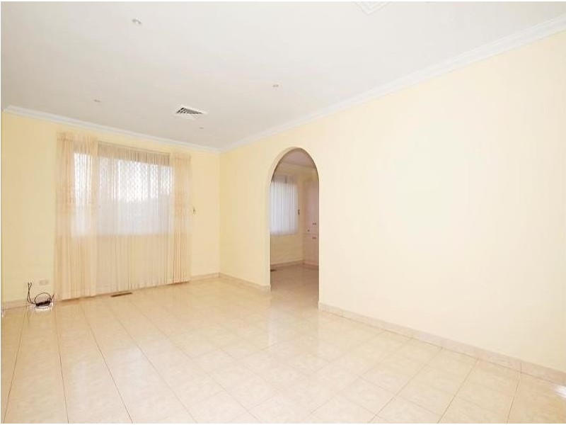 1/11 Fox Street, Dandenong VIC 3175