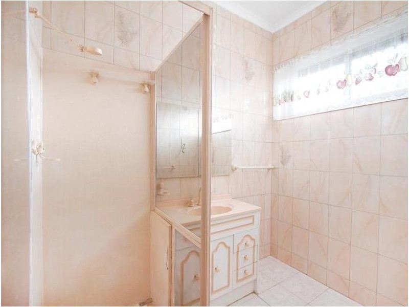 1/11 Fox Street, Dandenong VIC 3175