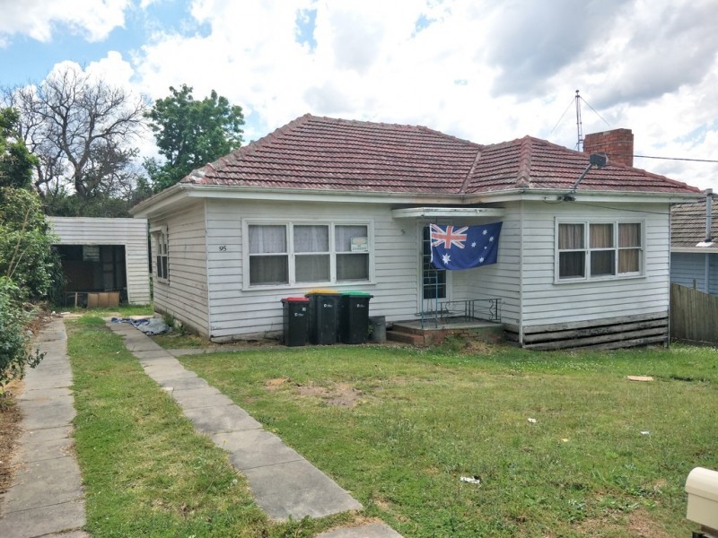 95 Clow Street, Dandenong VIC 3175
