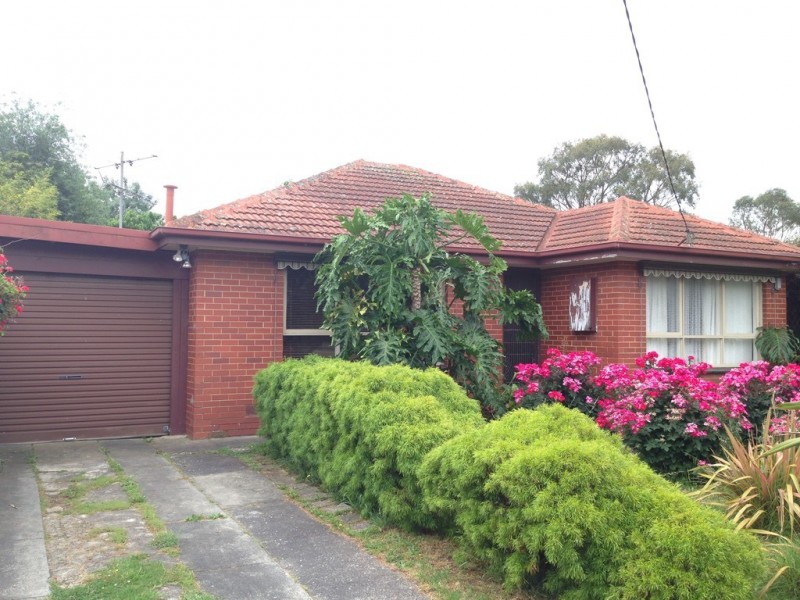 33 Garside St, Dandenong VIC 3175
