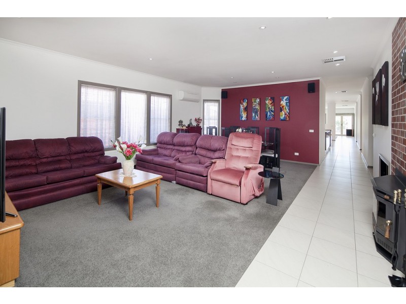 37 Lansell Court, Carrum Downs VIC 3201