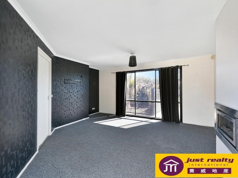 8 Conferta Court, Cranbourne West VIC 3977