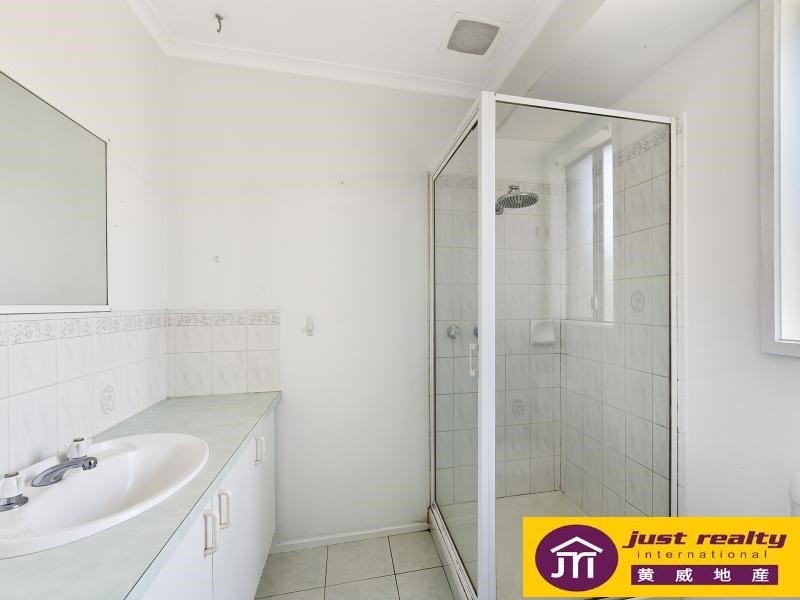 8 Conferta Court, Cranbourne West VIC 3977