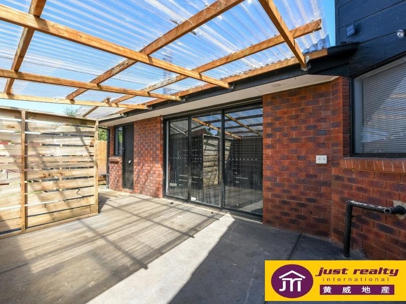 8 Conferta Court, Cranbourne West VIC 3977