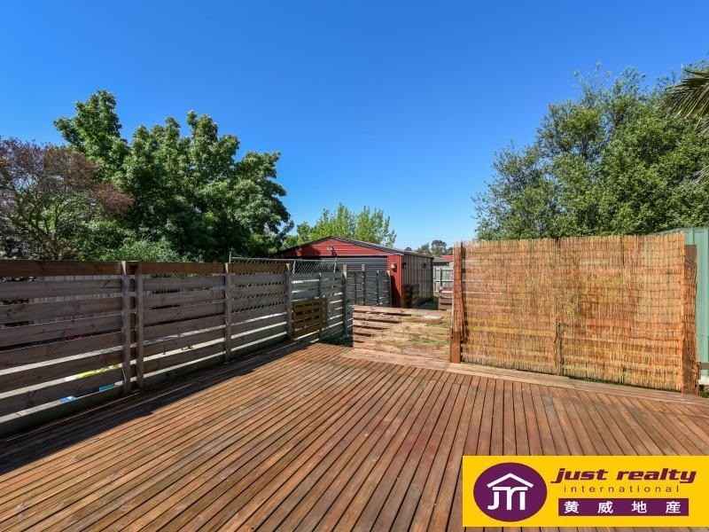 8 Conferta Court, Cranbourne West VIC 3977