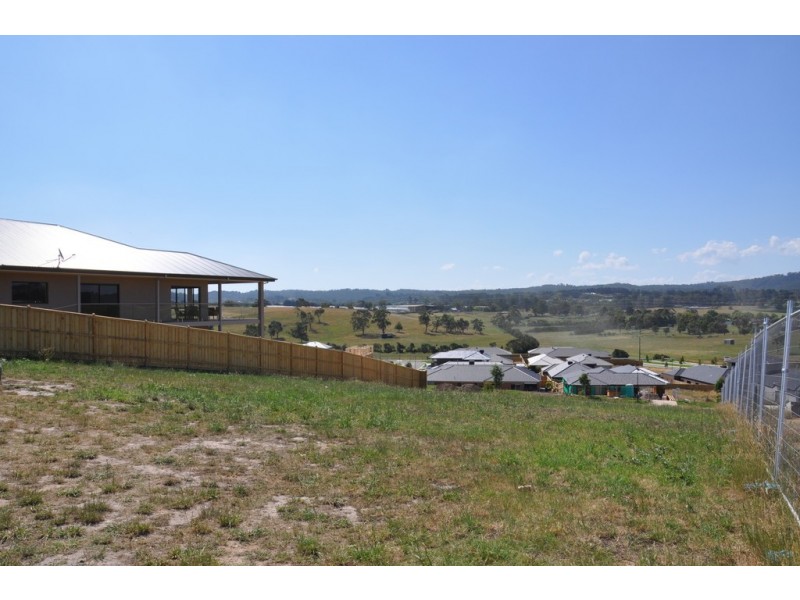 20 Skyline Drive, Officer VIC 3809