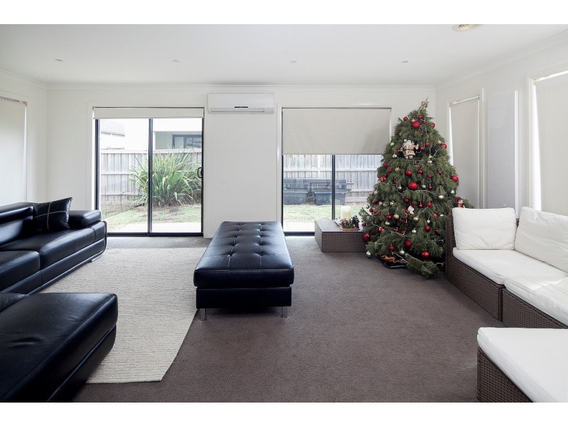 38 Mimosa Way, Burnside Heights VIC 3023