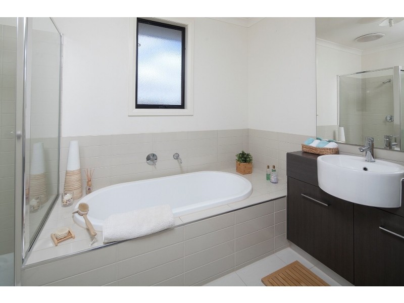 38 Mimosa Way, Burnside Heights VIC 3023