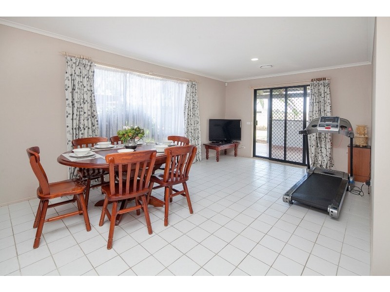 35 Redgum Avenue, Carrum Downs VIC 3201