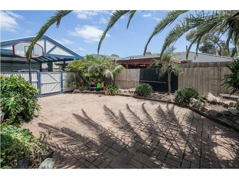 35 Redgum Avenue, Carrum Downs VIC 3201