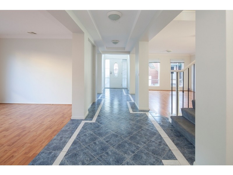 2 Marabou Close, Narre Warren South VIC 3805