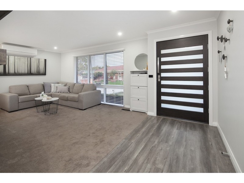 13 Nullica Court, Berwick VIC 3806