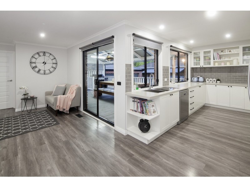 13 Nullica Court, Berwick VIC 3806