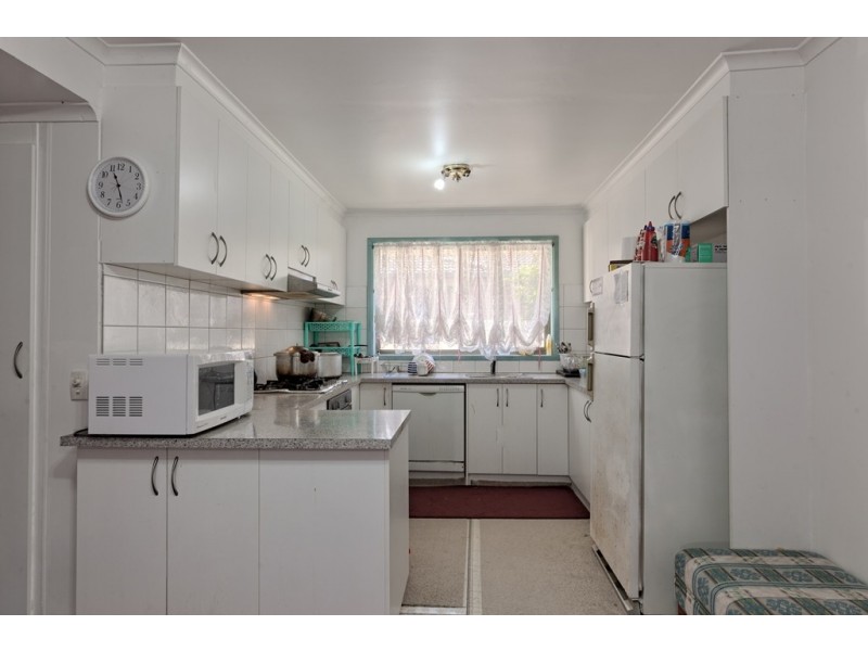 8 Booth Crescent, Dandenong North VIC 3175