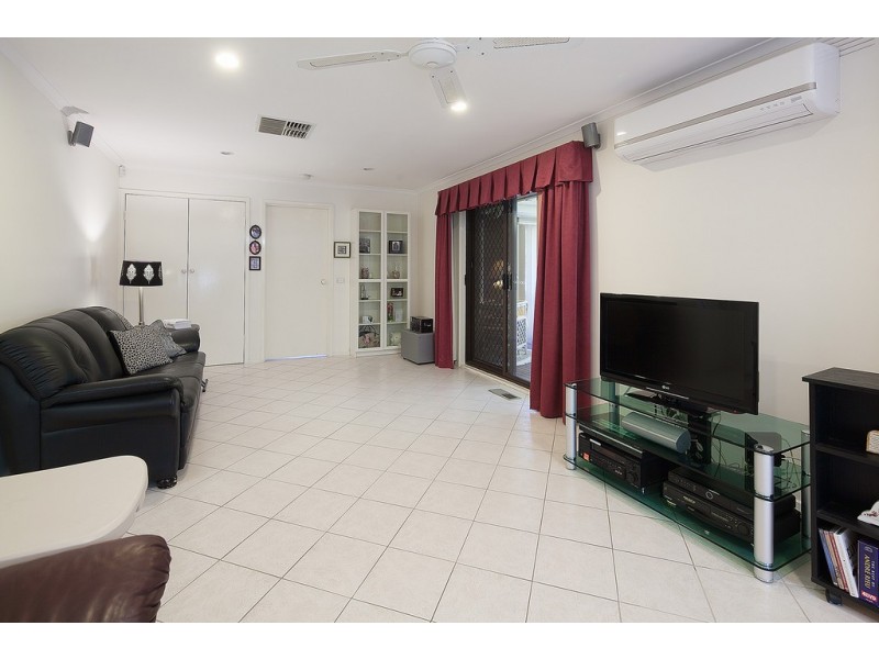 34 Regnans Avenue, Endeavour Hills VIC 3802