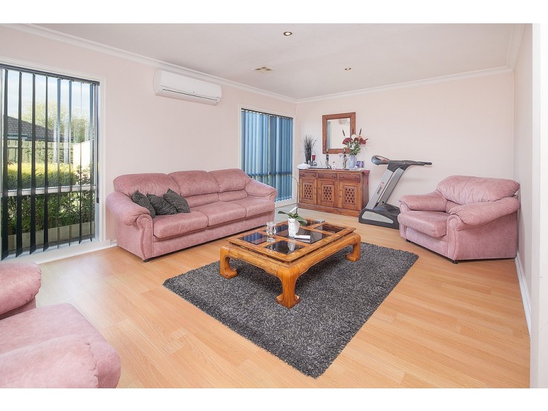 38 Paterson Drive, Lynbrook VIC 3975