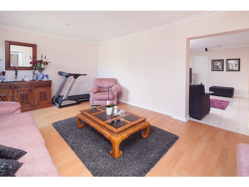 38 Paterson Drive, Lynbrook VIC 3975