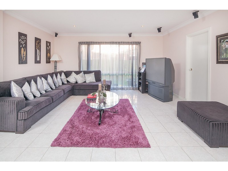 38 Paterson Drive, Lynbrook VIC 3975