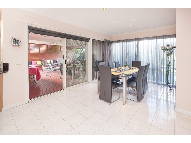 38 Paterson Drive, Lynbrook VIC 3975