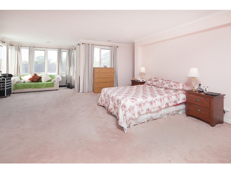 38 Paterson Drive, Lynbrook VIC 3975