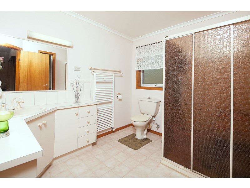 170 Thewlis Road, Pakenham VIC 3810