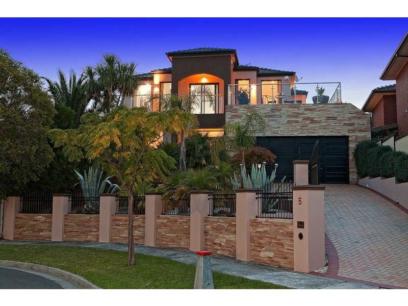 5 Magra Place, Endeavour Hills VIC 3802