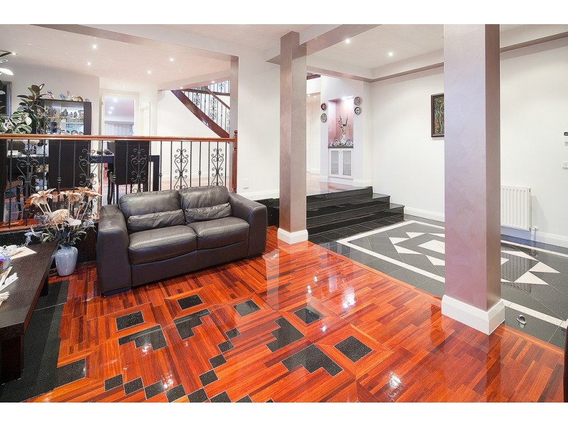 5 Magra Place, Endeavour Hills VIC 3802