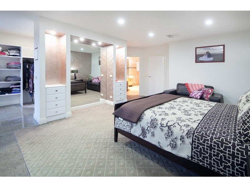 5 Magra Place, Endeavour Hills VIC 3802