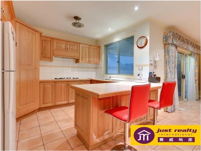 25 Mulguthrie Court, Hallam VIC 3803