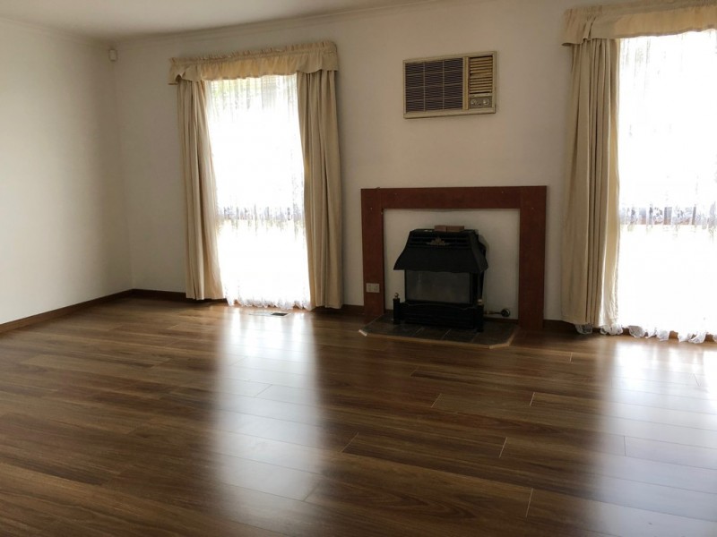 1 Mckeon Circuit, Dandenong North VIC 3175